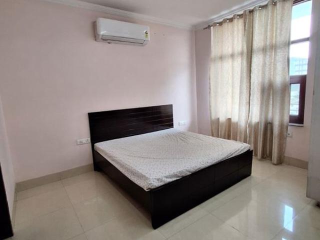 Resale | 4 BHK + Extra Room 60 Sq.Yd. Independent House in Housing Board Colony Sector 7
