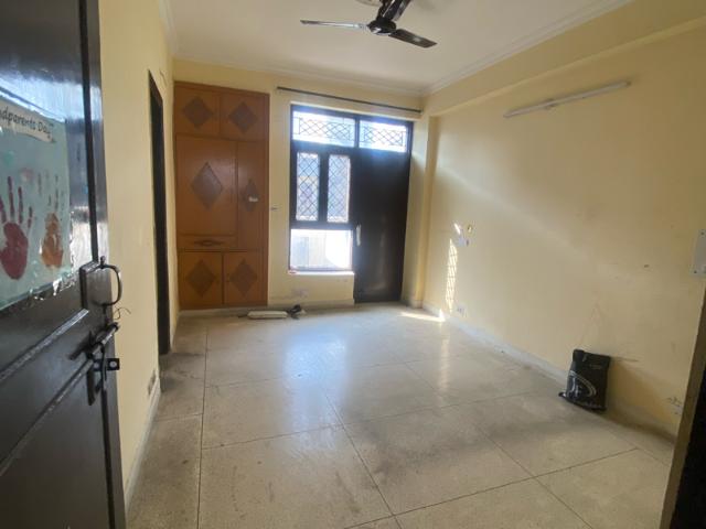 Resale | 4 BHK + Extra Room 108 Sq.Yd. Independent House in Maya Estates