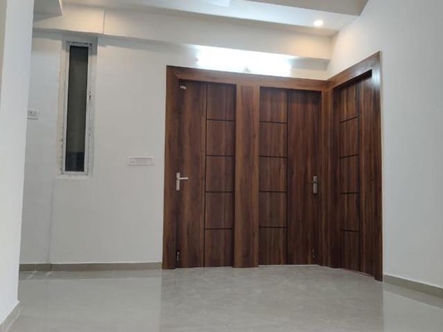 Resale | 4 BHK + Extra Room 1795 Sq.Ft. Apartment in Prateek Grand City