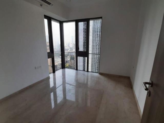 Resale | 4 BHK + Extra Room 1802 Sq.Ft. Apartment in Lodha The Park