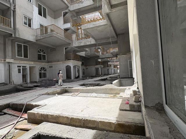 Resale | 4 BHK + Extra Room 1944 Sq.Ft. Villa in Hinduja El Jardin