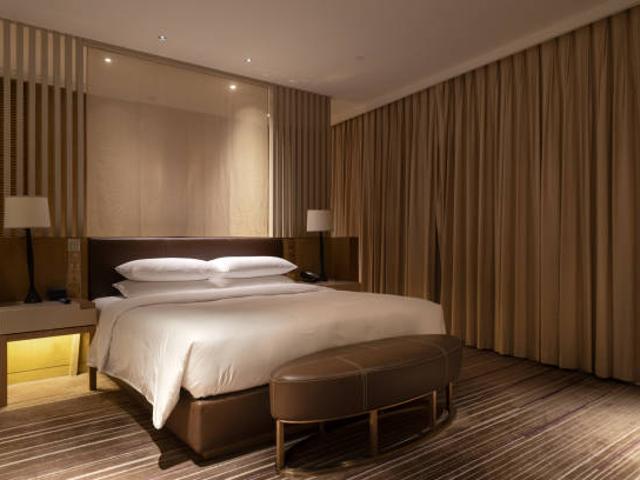 Resale | 4 BHK + Extra Room 2023 Sq.Ft. Apartment in Lodha Palais