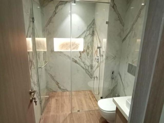 Resale | 4 BHK + Extra Room 2100 Sq.Ft. Apartment in Lodha World View