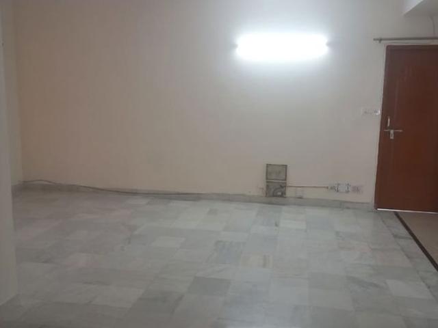 Resale | 4 BHK + Extra Room 2100 Sq.Ft. Apartment in Sector 4 Dwarka