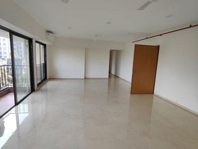 Resale | 4 BHK + Extra Room 2200 Sq.Ft. Apartment in Vithaldas Nagar