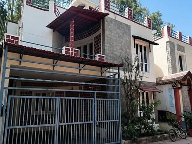 Resale | 4 BHK + Extra Room 2400 Sq.Ft. Villa in Jatti Dwarakamai