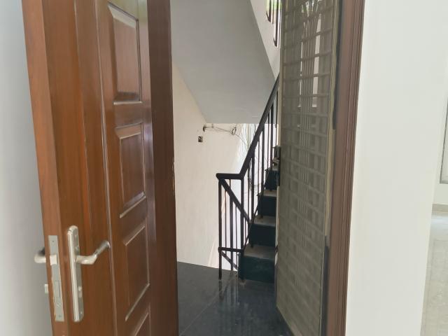 Resale | 4 BHK + Extra Room 2500 Sq.Ft. Apartment in Vasant Kunj