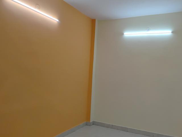 Resale | 4 BHK + Extra Room 33 Sq.Yd. Independent House in Mohan Garden