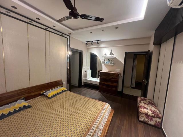 Resale | 4 BHK + Extra Room 3195 Sq.Ft. Apartment in ABA Cleo County