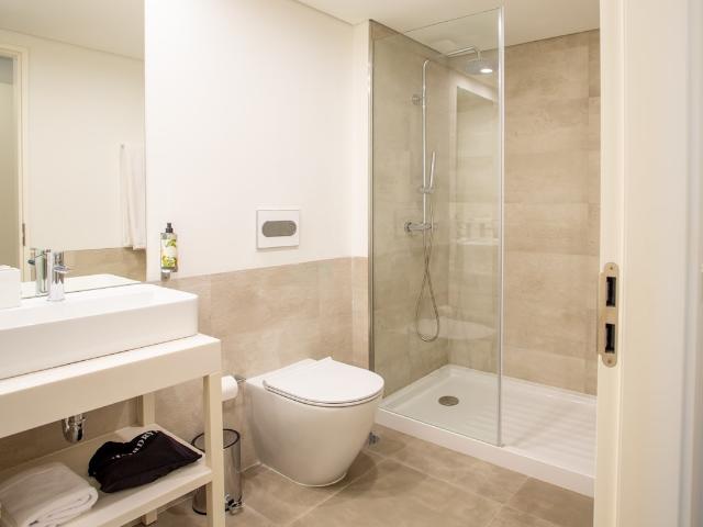 Resale | 4 BHK + Extra Room 3253 Sq.Ft. Apartment in Signature Global De Luxe DXP