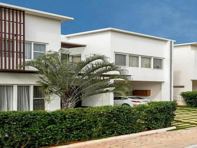 Resale | 4 BHK + Extra Room 358 Sq.Yd. Villa in Century Wintersun
