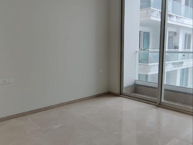 Resale | 4 BHK + Extra Room 3918 Sq.Ft. Apartment in Omkar Alta Monte