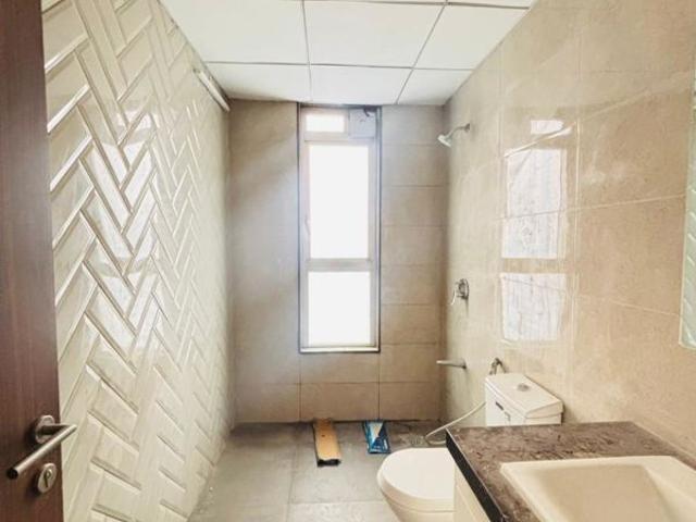 Resale | 4 BHK + Extra Room 3938 Sq.Ft. Apartment in Kalpataru Vista