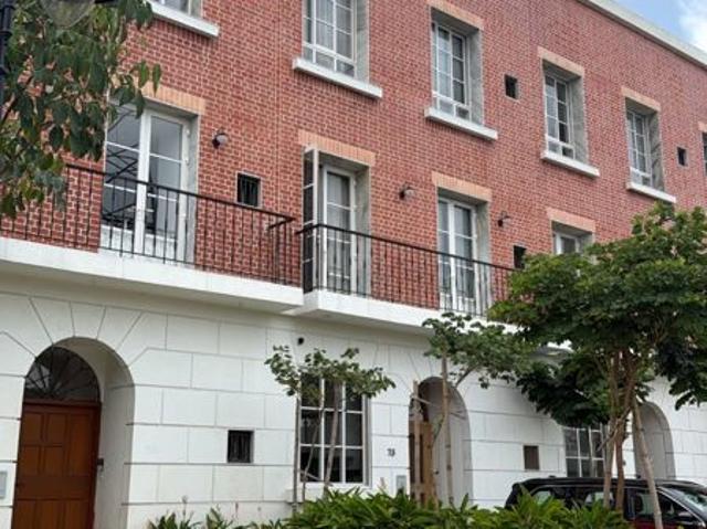 Resale | 4 BHK + Extra Room,Store Room 2600 Sq.Ft. Independent House in Lodha Belmondo