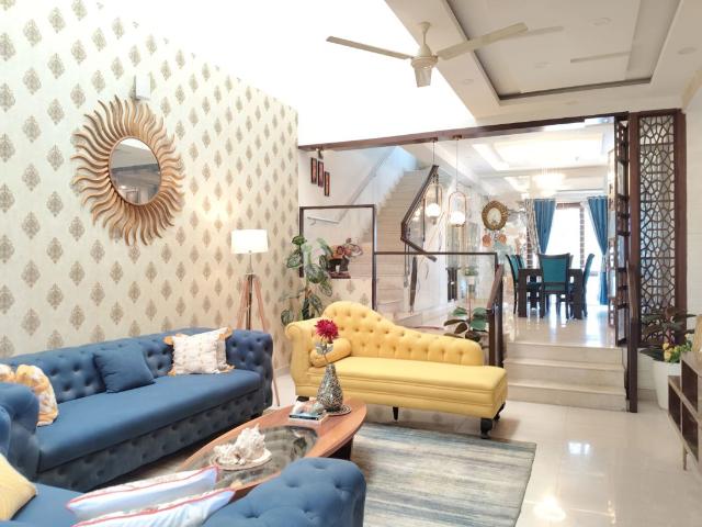 Resale | 4 BHK + Servant Room,Basement 3500 Sq.Ft. Villa in Woodshire Emerson Park