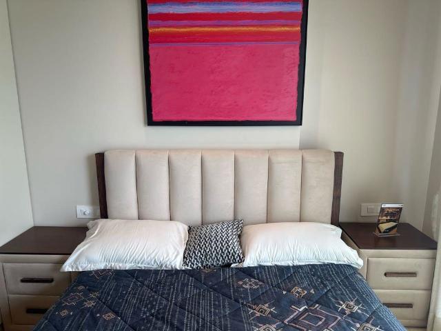 Resale | 4 BHK + Servant Room,Extra Room 1670 Sq.Ft. Apartment in Adani Ten BKC