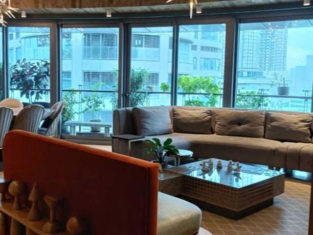 Resale | 4 BHK + Servant Room,Extra Room 2700 Sq.Ft. Apartment in Lodha The World Towers World One Tier 2
