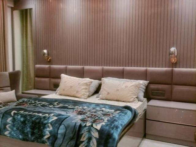 Resale | 4 BHK + Servant Room,Extra Room 3355 Sq.Ft. Apartment in Prateek Canary