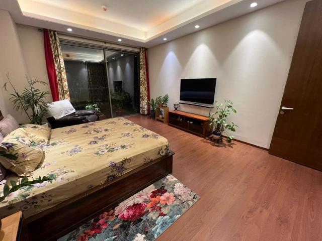 Resale | 4 BHK + Servant Room,Extra Room 4455 Sq.Ft. Apartment in ABA Cleo Gold