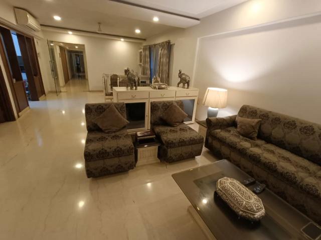 Resale | 4 BHK + Servant Room,Extra Room,Store Room 4000 Sq.Ft. Apartment in Enchante Apartment