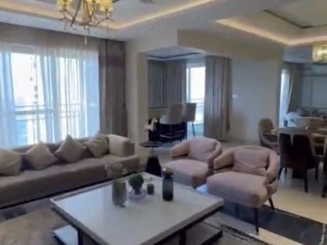 Resale | 4 BHK + Servant Room,Extra Room,Store Room 4695 Sq.Ft. Penthouse in Sector 82