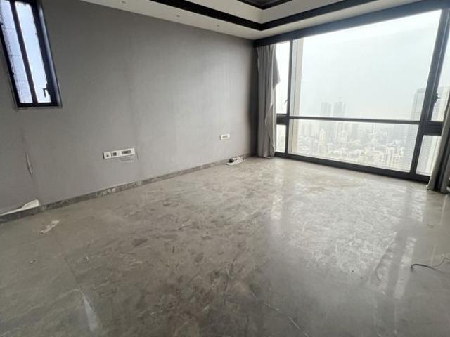 Resale | 4 BHK + Servant Room,Study Room 1680 Sq.Ft. Apartment in Lodha Trump Tower