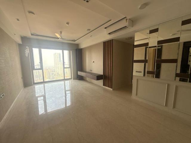Resale | 4 BHK + Servant Room,Study Room 1709 Sq.Ft. Apartment in Lodha Kiara