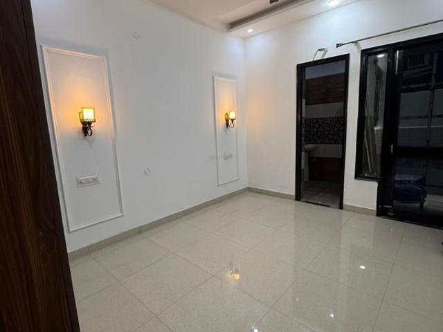 Resale | 4 BHK + Servant Room,Study Room 1800 Sq.Ft. Independent House in Aerocity