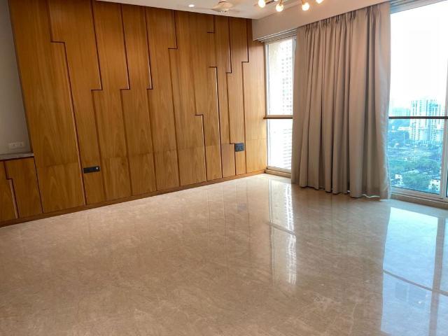 Resale | 4 BHK + Servant Room,Study Room 1980 Sq.Ft. Apartment in Raheja Imperia