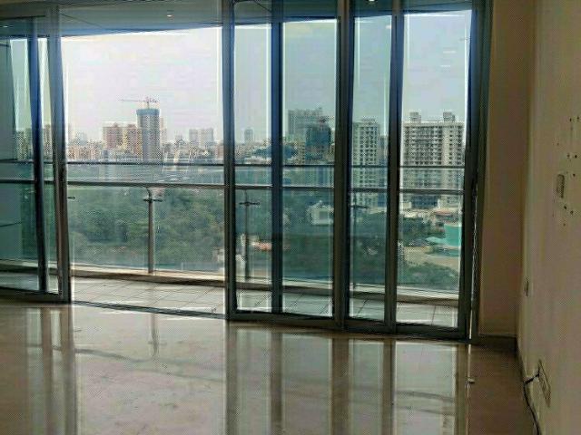 Resale | 4 BHK + Servant Room,Study Room 2053 Sq.Ft. Apartment in Oberoi Realty Esquire