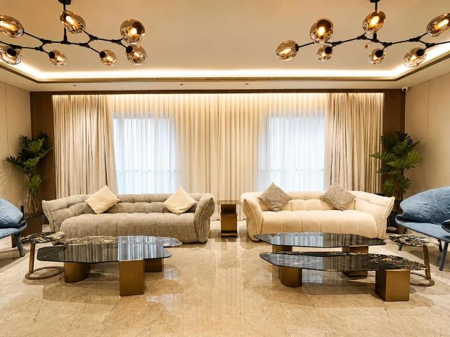 Resale | 4 BHK + Servant Room,Study Room 2190 Sq.Ft. Apartment in Adani Ten BKC