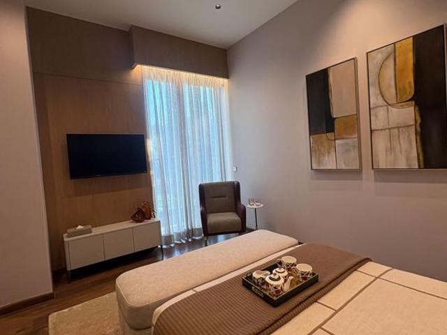 Resale | 4 BHK + Servant Room,Study Room 2495 Sq.Ft. Apartment in Signature Global Sarvam