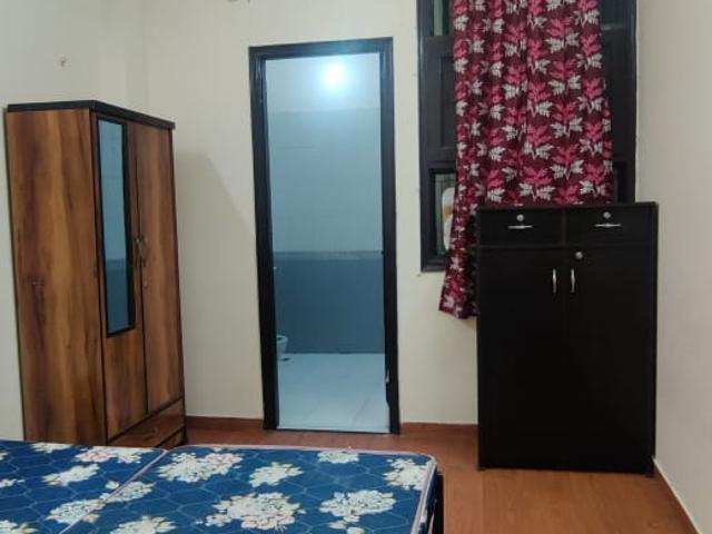 Resale | 4 BHK + Servant Room,Study Room 2850 Sq.Ft. Apartment in Shipra Srishti
