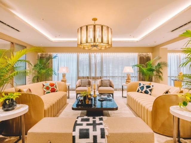 Resale | 4 BHK + Servant Room,Study Room 2980 Sq.Ft. Apartment in Lodha Trump Tower