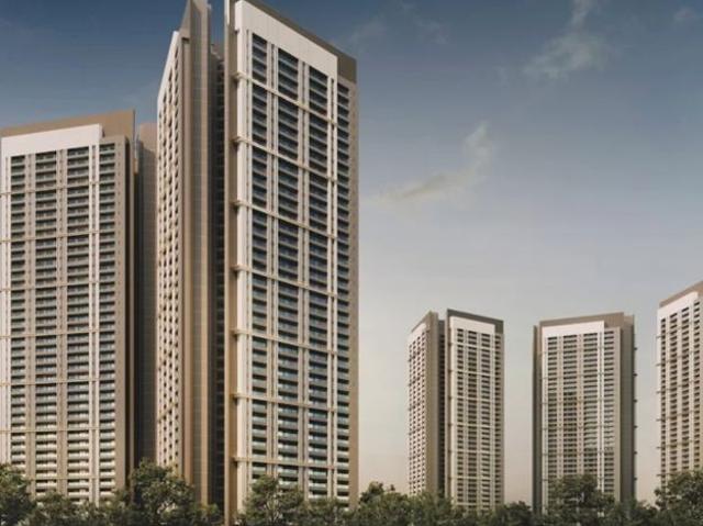 Resale | 4 BHK + Servant Room,Study Room 3900 Sq.Ft. Apartment in DLF The Arbour