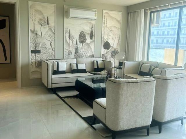 Resale | 4 BHK + Servant Room,Study Room 5320 Sq.Ft. Apartment in Kharar Road
