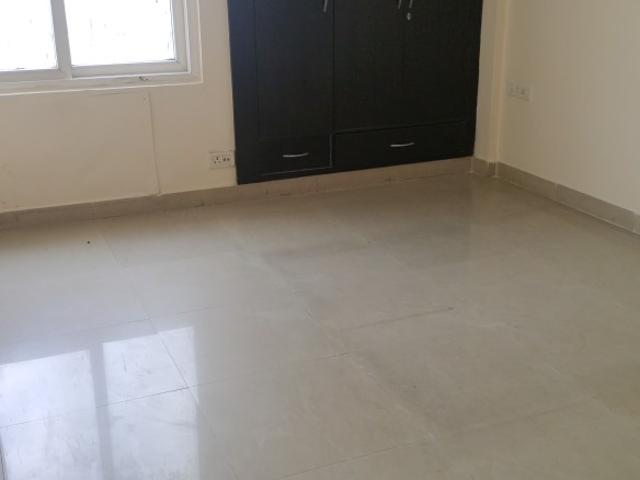 Resale | 4 BHK + Servant Room,Study Room 5500 Sq.Ft. Apartment in Great Value Ekanam