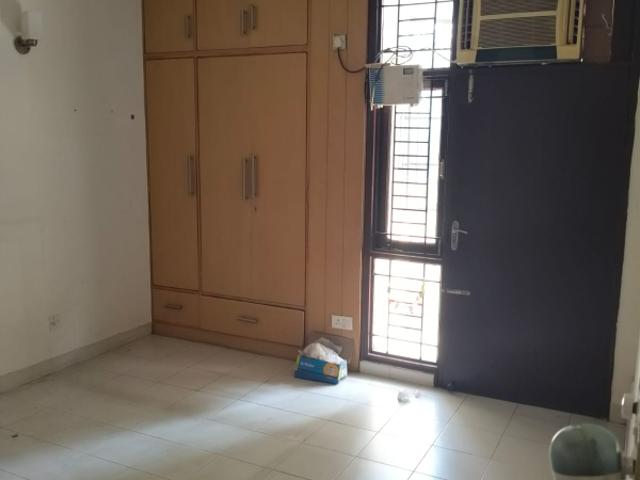 Resale | 4 BHK + Servant Room,Study Room 7000 Sq.Ft. Villa in Puri Diplomatic Greens Villas