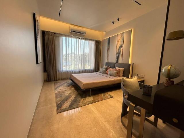 Resale | 4 BHK + Servant Room,Study Room,Extra Room 1960 Sq.Ft. Apartment in Shubh Gateway