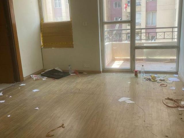 Resale | 4 BHK + Servant Room,Study Room,Extra Room 2860 Sq.Ft. Apartment in Orchid Petals