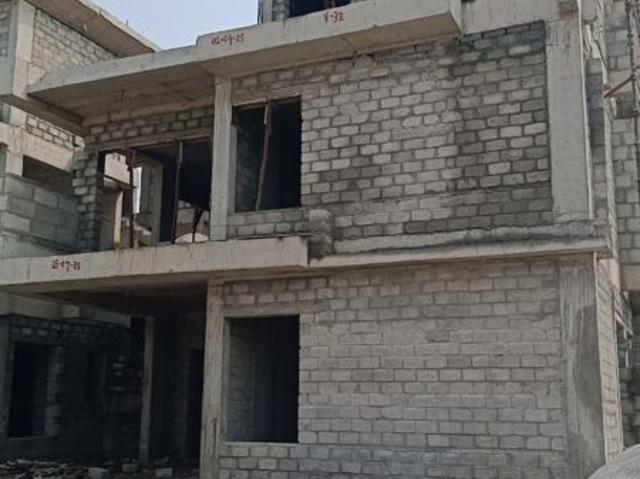 Resale | 4 BHK + Servant Room,Study Room,Extra Room,Basement,Store Room 3000 Sq.Ft. Villa in Aaditri Empire Royal Villas