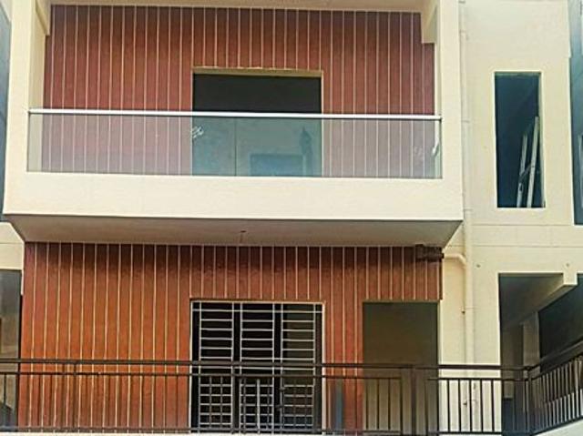Resale | 4 BHK + Servant Room,Study Room,Extra Room,Basement,Store Room 3240 Sq.Ft. Villa in Yash Dream Scape