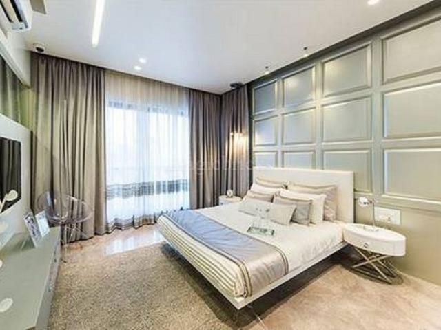 Resale | 4 BHK + Servant Room,Study Room,Extra Room,Store Room 2860 Sq.Ft. Apartment in Brahma Suncity Platinum