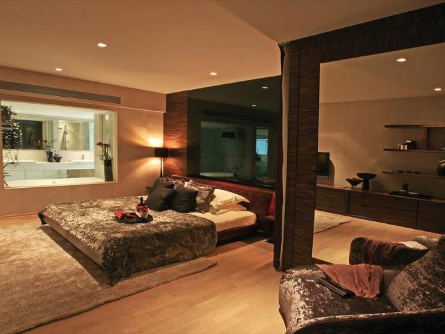 Resale | 4 BHK + Servant Room,Study Room,Extra Room,Store Room 4800 Sq.Ft. Apartment in Marvel Diva 2