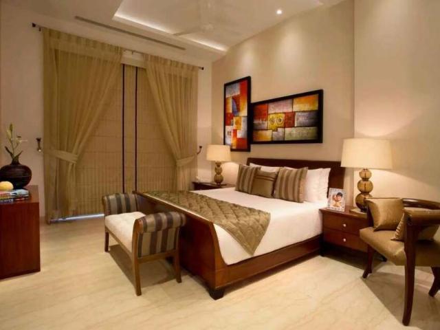Resale | 4 BHK + Servant Room,Study Room,Store Room 3976 Sq.Ft. Apartment in Palam Vihar