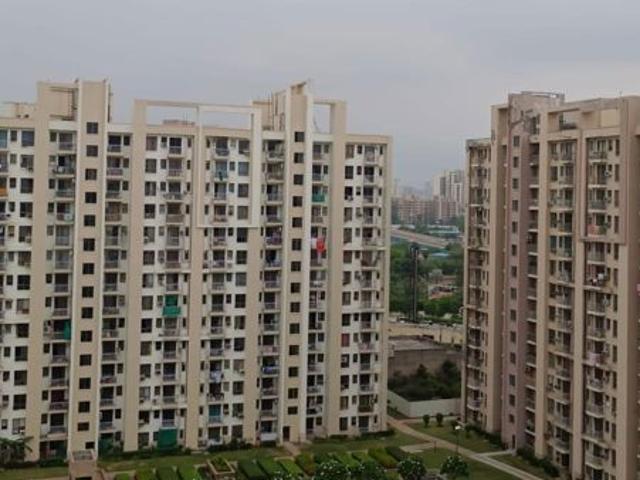 Resale | 4 BHK + Servant Room 1870 Sq.Ft. Apartment in Unitech The Residences Gurgaon