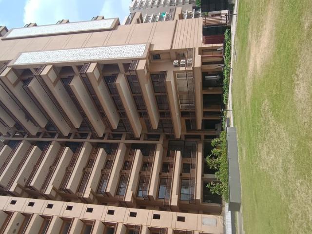 Resale | 4 BHK + Servant Room 241 Sq.Ft. Apartment in Sector 41