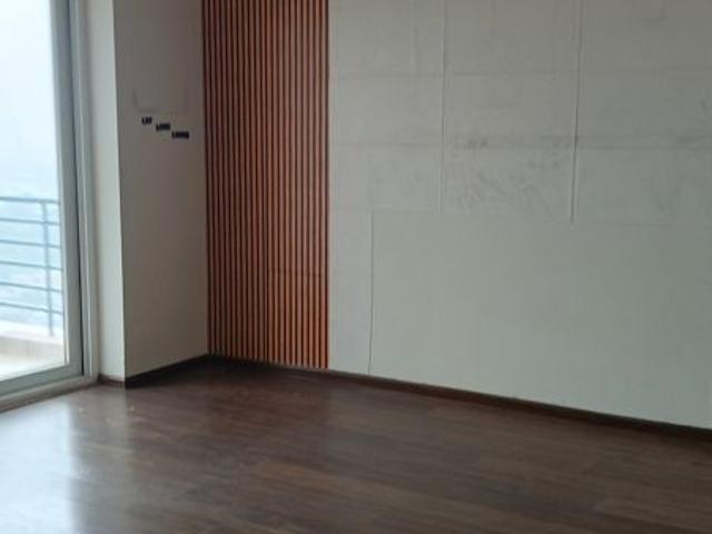 Resale | 4 BHK + Servant Room 2428 Sq.Ft. Apartment in Mahindra Aura