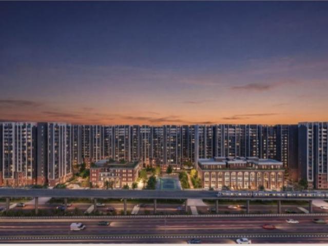 Resale | 4 BHK + Servant Room 2500 Sq.Ft. Apartment in Godrej Aveline