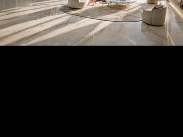 Resale | 4 BHK + Servant Room 2500 Sq.Ft. Apartment in Wadhwa Marina Vista